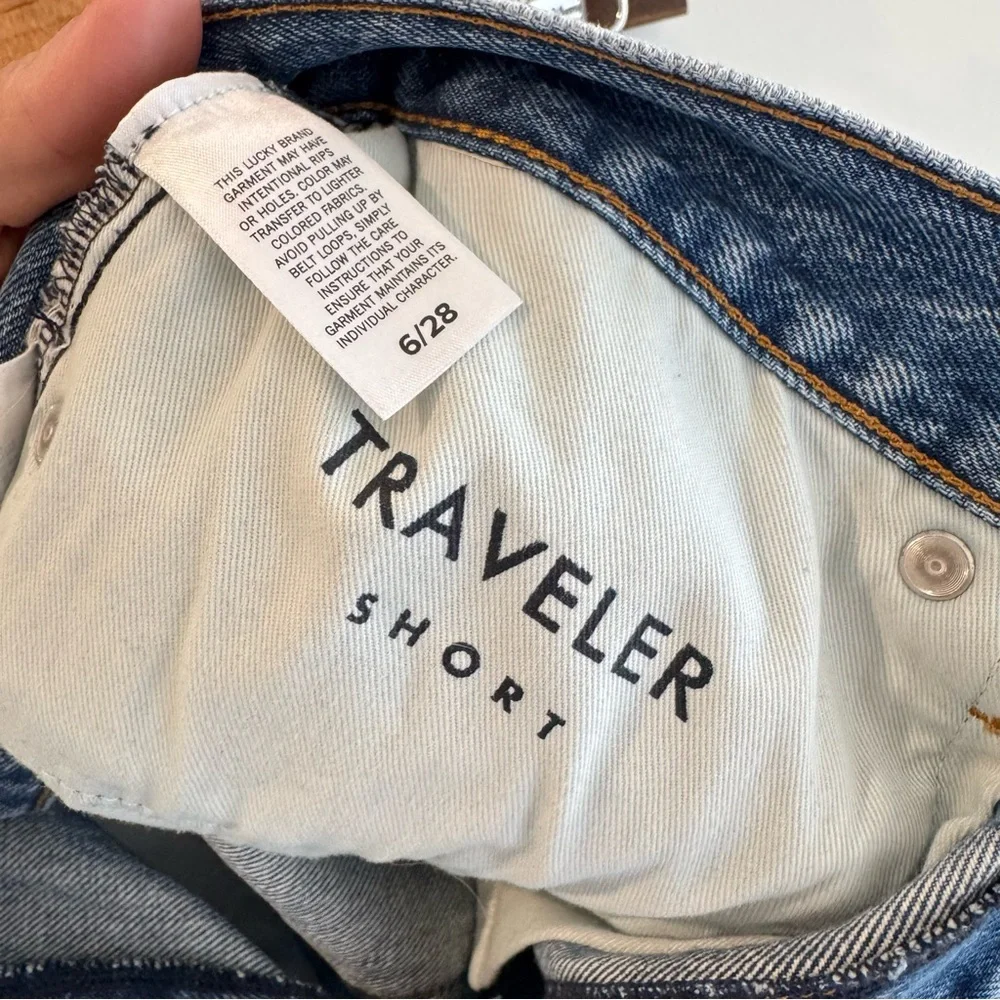 Lucky Brand Traveler Short Size‎ 28